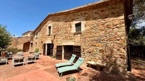 Masía oficialmente catalogada situada en el vecindario de Panedes en Llagostera., imatge 3