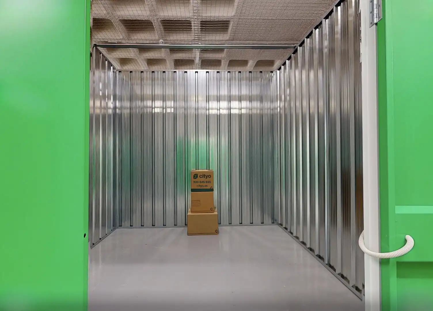 Storage room for rent in Madrid  with Alarm