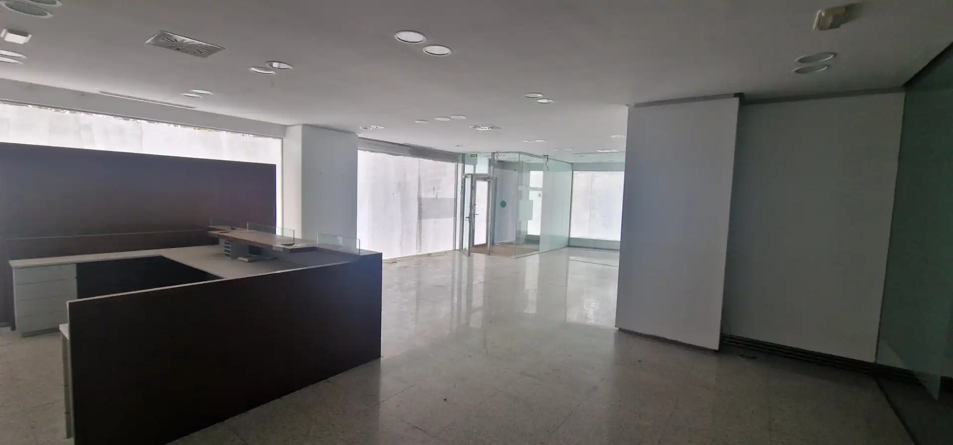 Locale commerciale in vendita a Calle Emile Robin 7, imagen 3