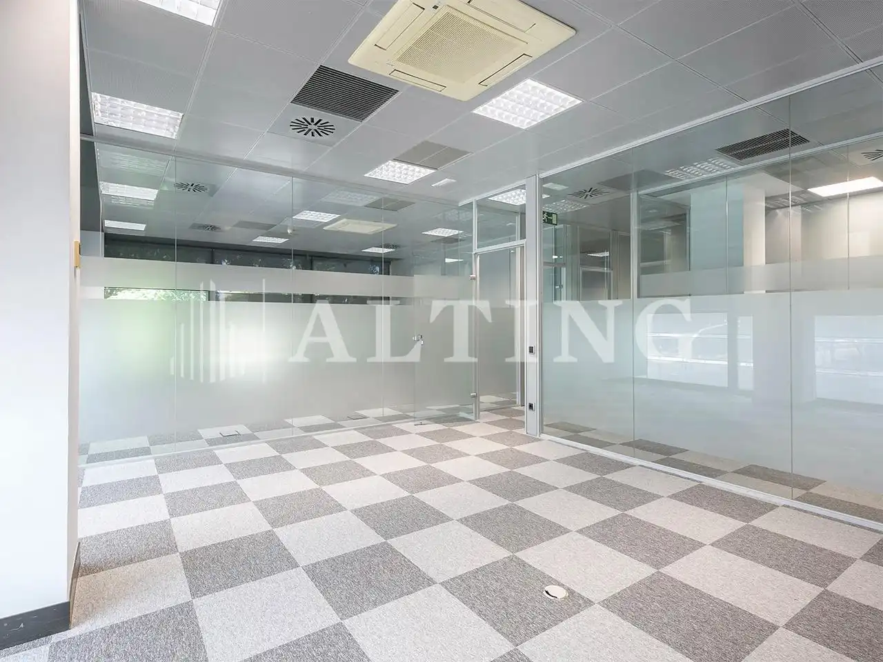Gebäude zur Miete in L'Hospitalet de Llobregat