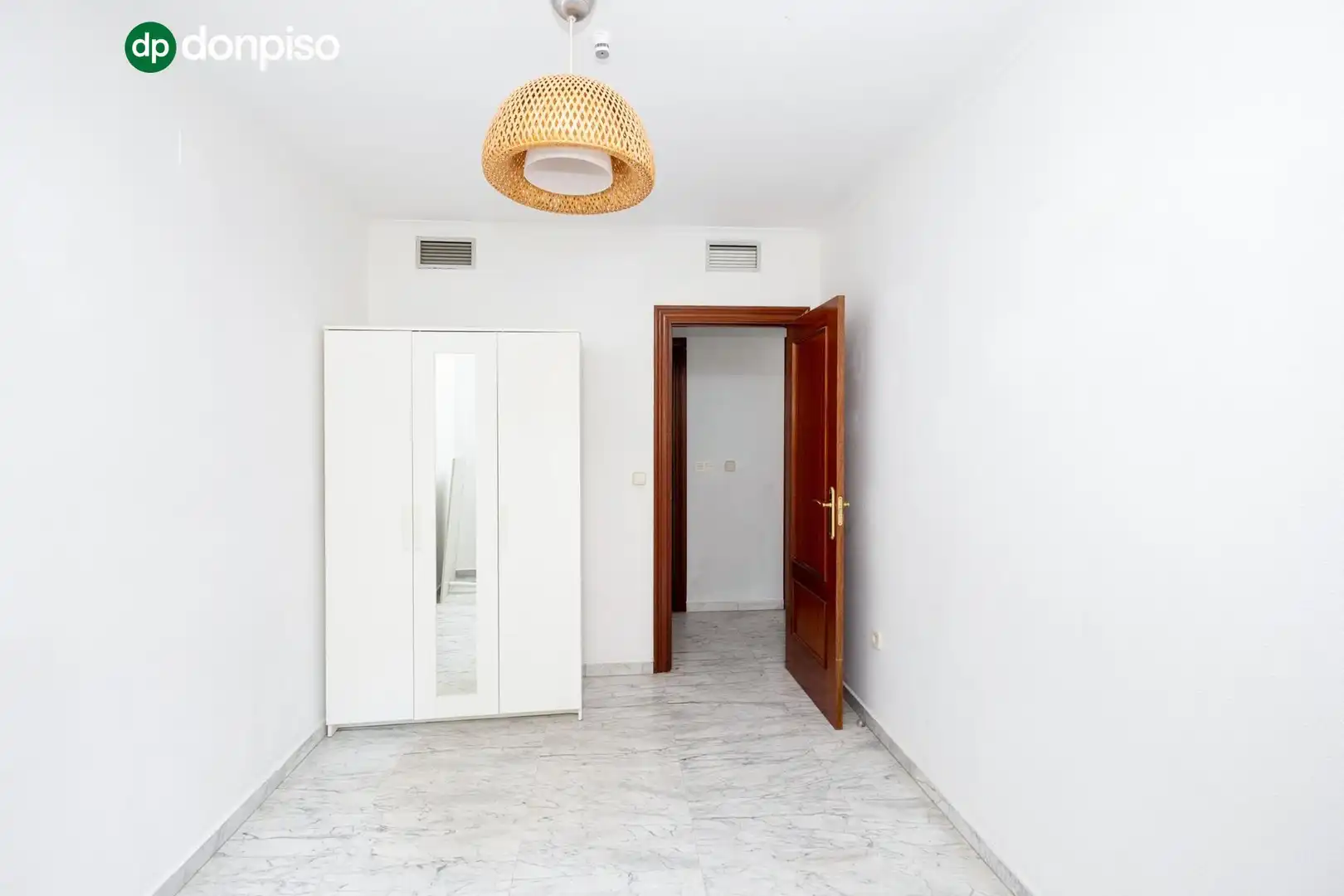 Bedroom of Flat for sale in Genil