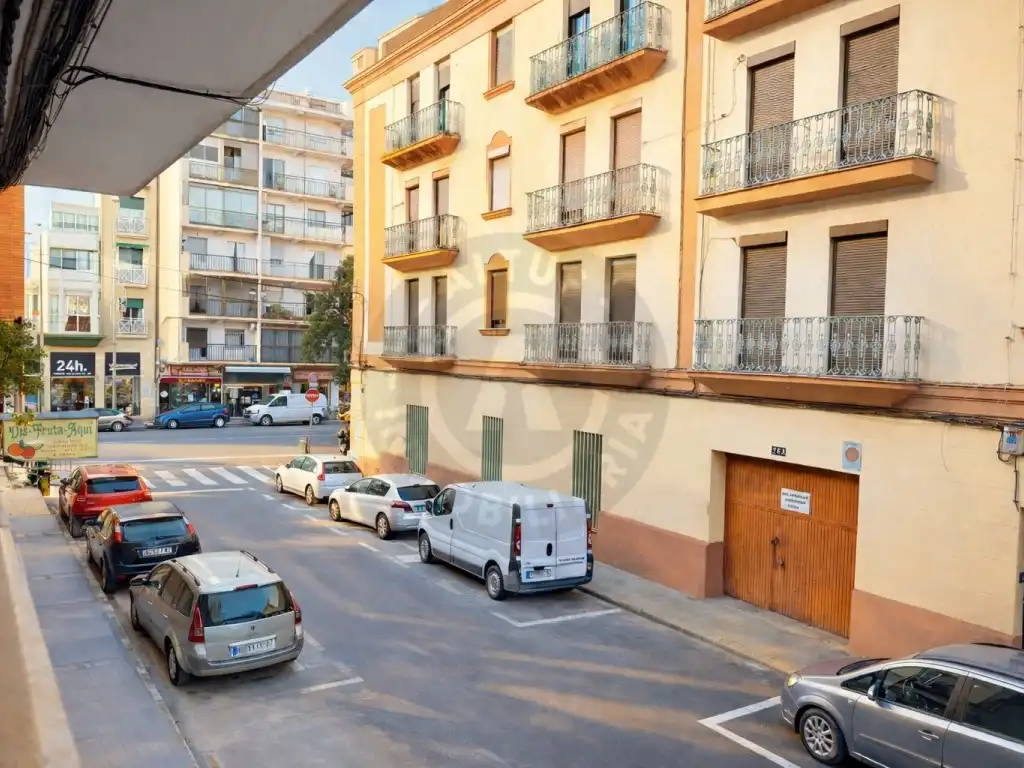Local comercial en venta en Calle Medico Sorapan 27, imagen 3