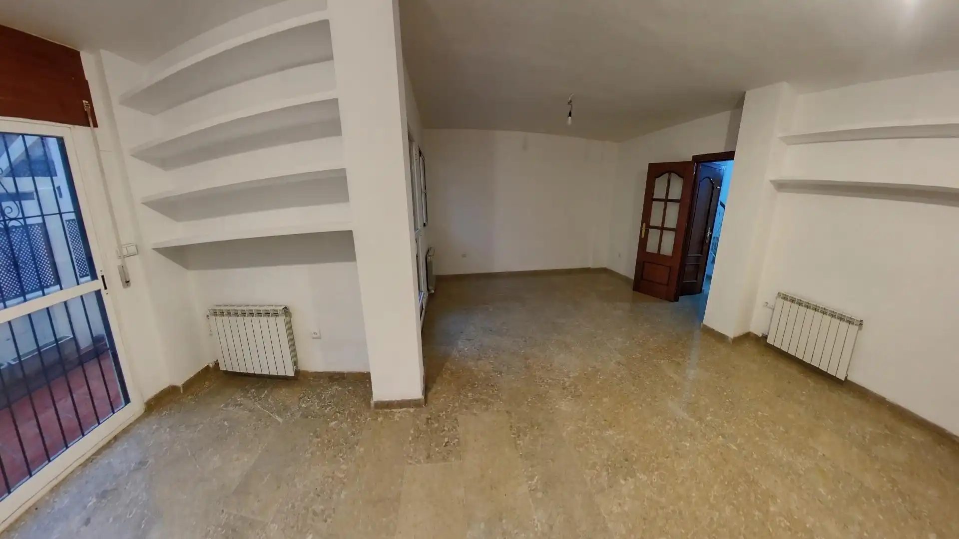 Casa adosada en venta en Huétor Vega con Calefacción, Jardín privado y Piscina