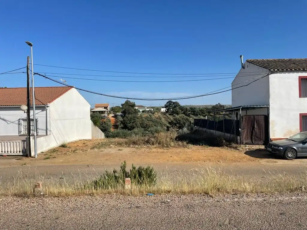 Terreny residencial en venda a La Carlota