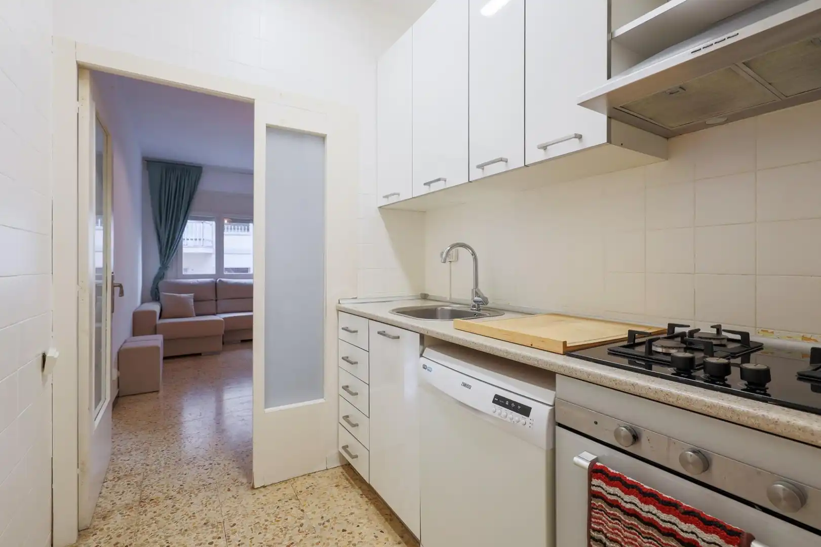 Cuina de Pis de lloguer en Barcelona amb Balcó