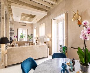 Sala d'estar de Apartament en venda en  Sevilla Capital amb Aire condicionat, Calefacció i Traster