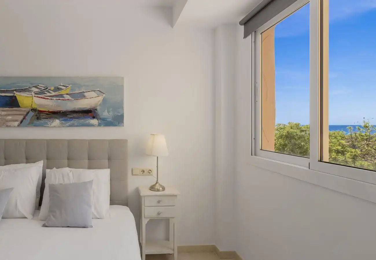 Bedroom of Apartments for rent in Marbella  with Air Conditioner, Private garden and Furnished