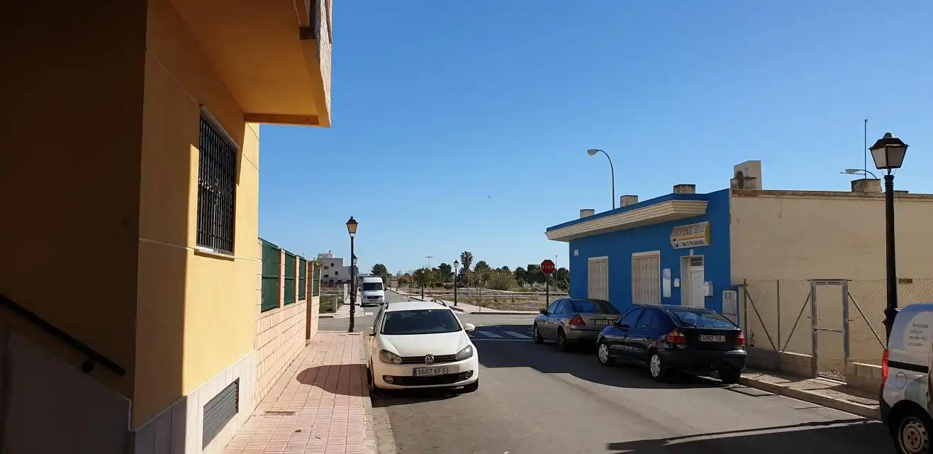 Vista exterior de Garatge en venda en Favara