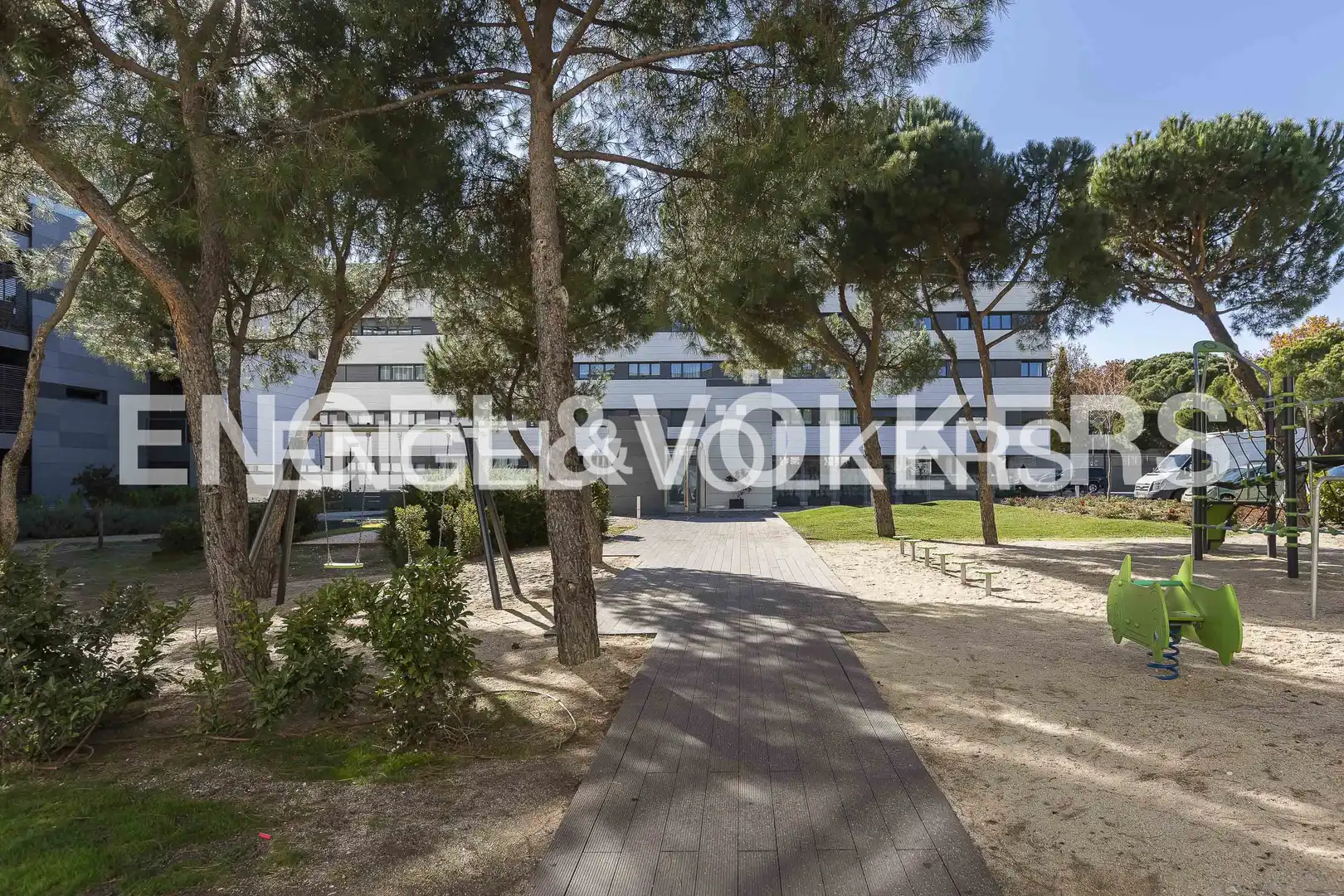 Exterior view of Flat for rent in Majadahonda  with Air Conditioner, Heating and Private garden