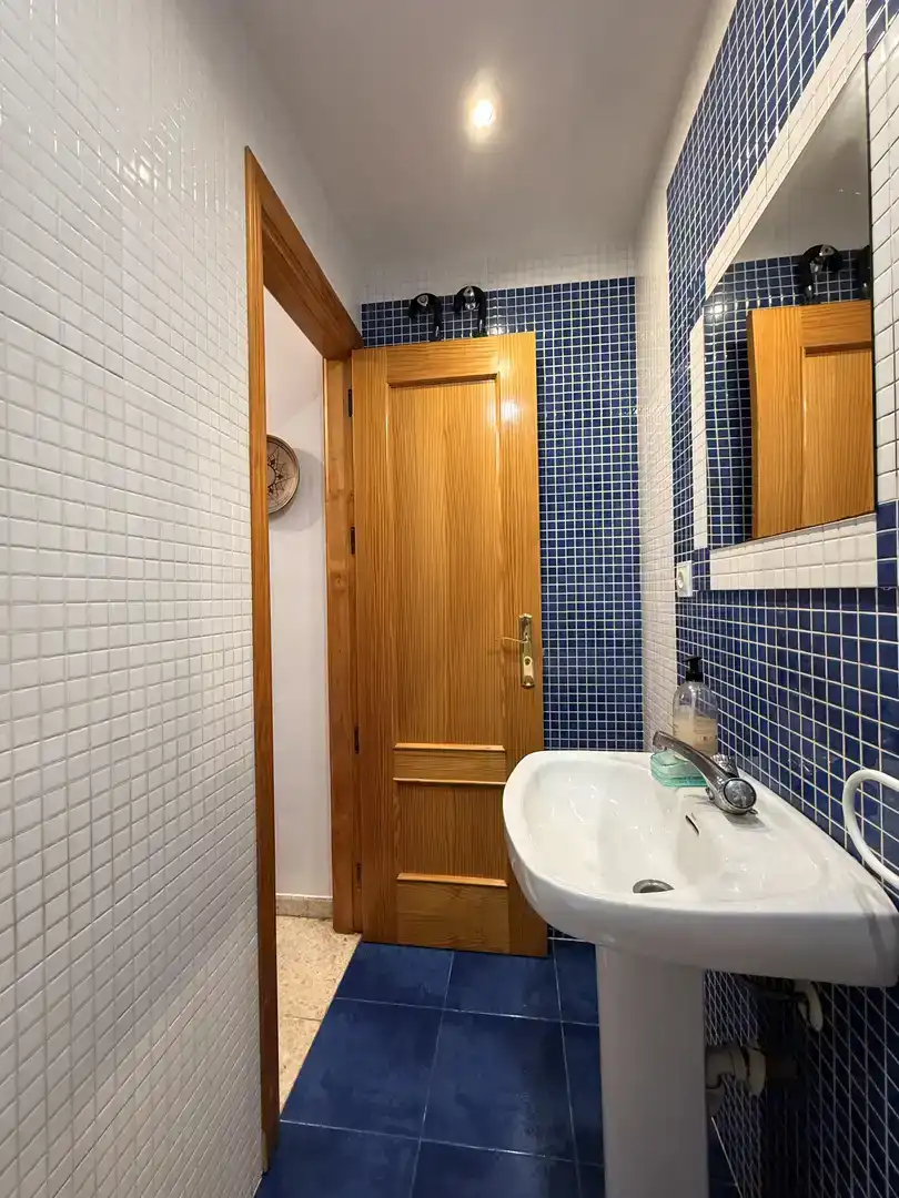 Baño de Casa adosada en venta en Coín con Aire acondicionado, Trastero y Balcón