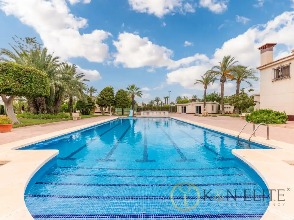 Casa con piscina en venta en Partida Alzabaras Alto, imagen 3