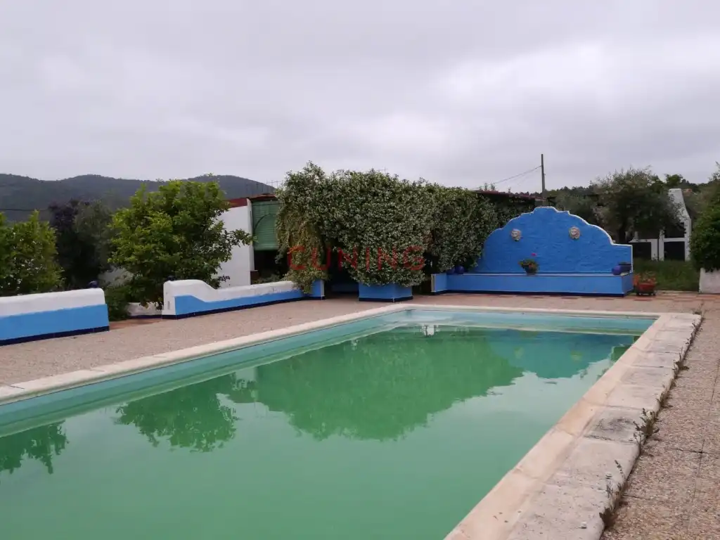 Schwimmbecken von Residential zum Verkauf in Alcuéscar
