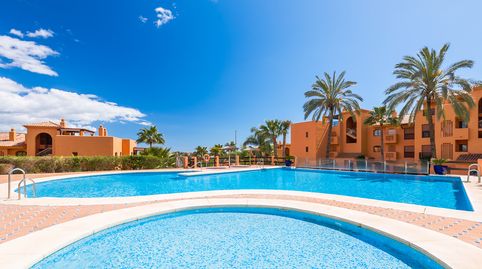 Apartamento de Lujo en Planta Baja en Gazules del Sol, Benahavis