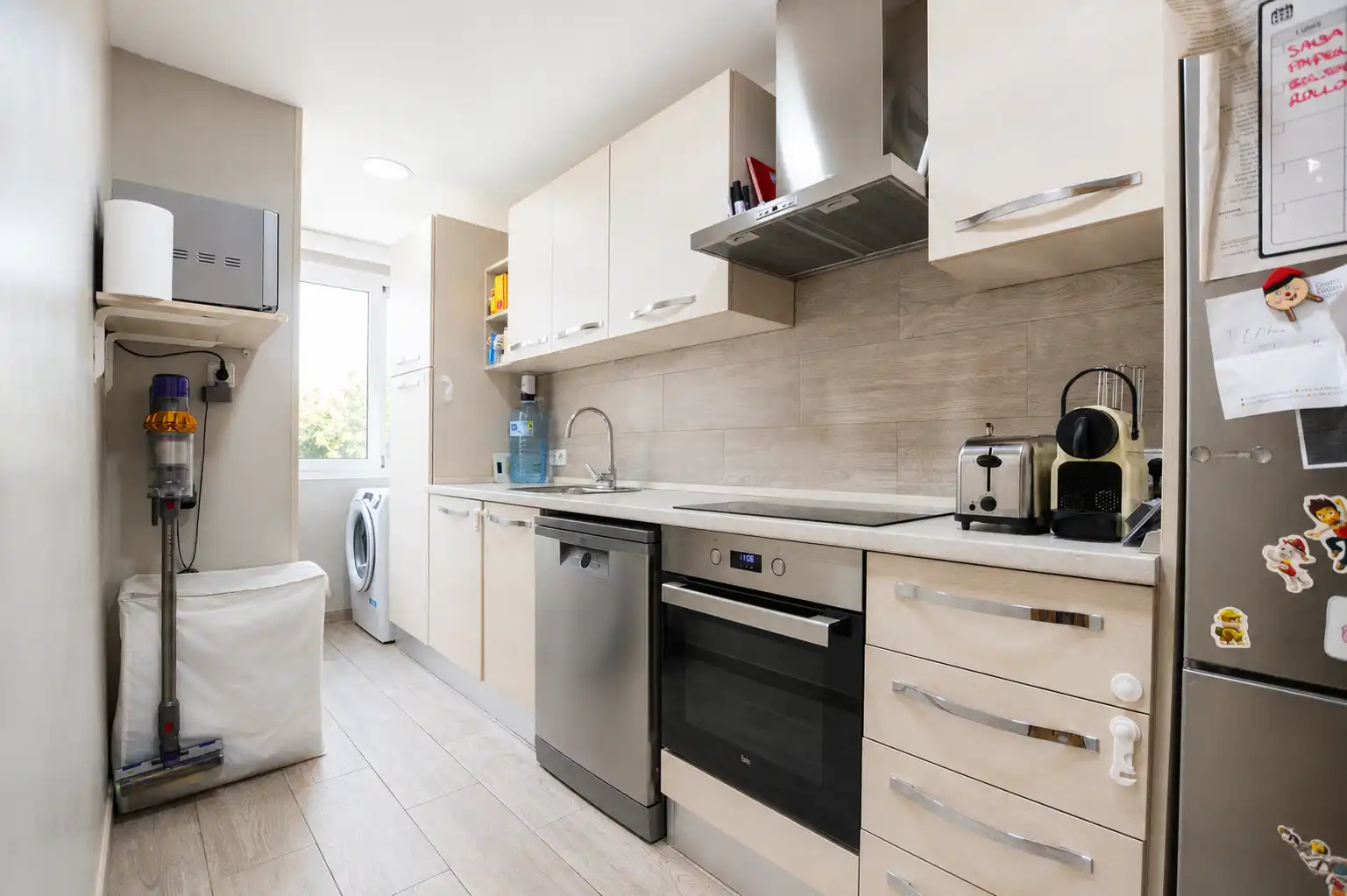 Cocina de Piso en venta en Santa Coloma de Gramenet con Aire acondicionado y Terraza