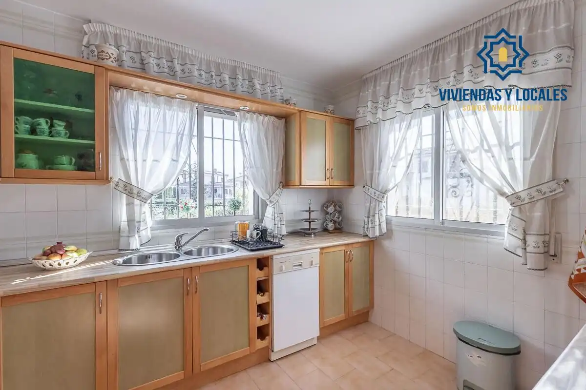 Detached house with pool for sale in Gójar, imagen 14