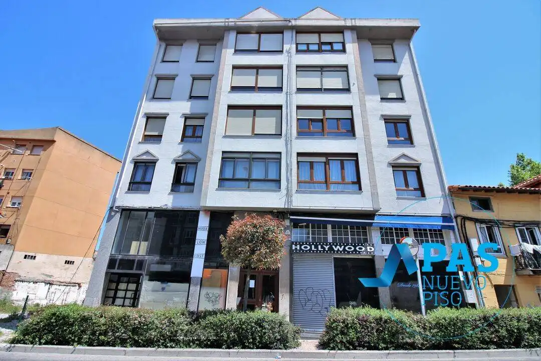 Vista exterior de Piso en venta en Santander con Calefacción, Trastero y Amueblado