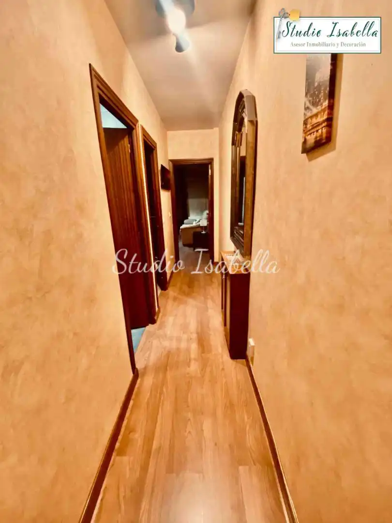 Flat for rent in Cuesta Santa Leocadia, Casco Histórico