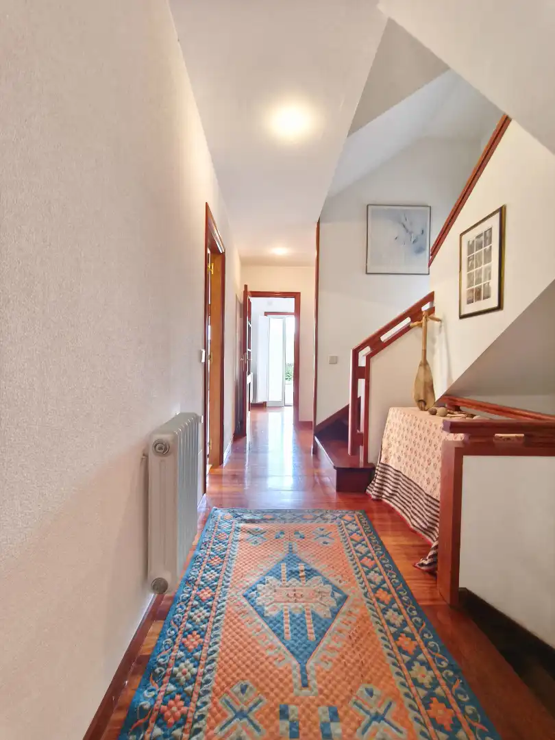 Casa adosada en venda en Brión amb Calefacció, Jardí privat i Terrassa