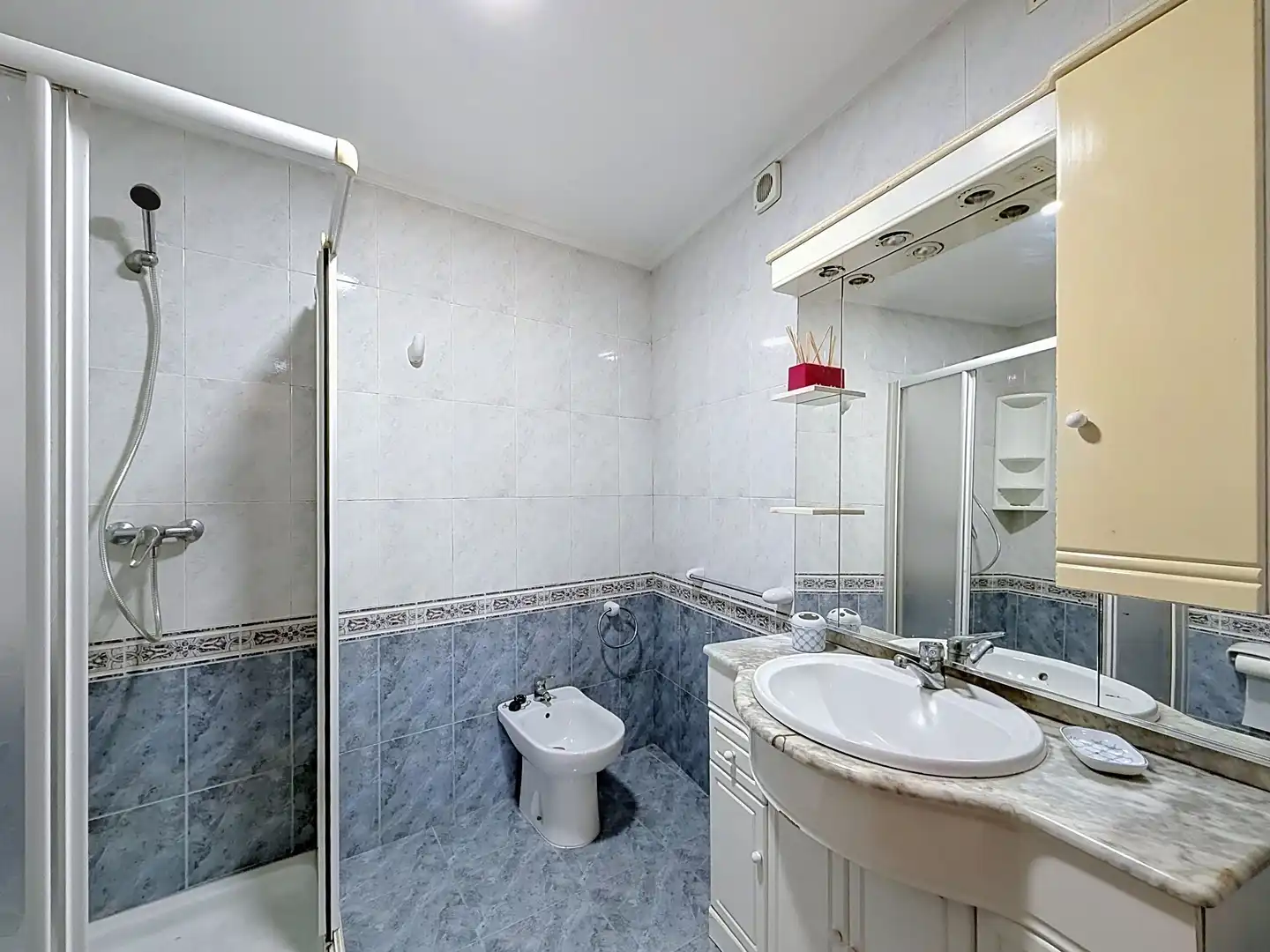 Bany de Casa o xalet en venda en Pontevedra Capital  amb Calefacció i Terrassa