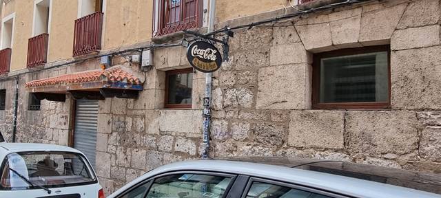 Local comercial en Venta en Calle Trinas en El Carmen - Barrio Gimeno