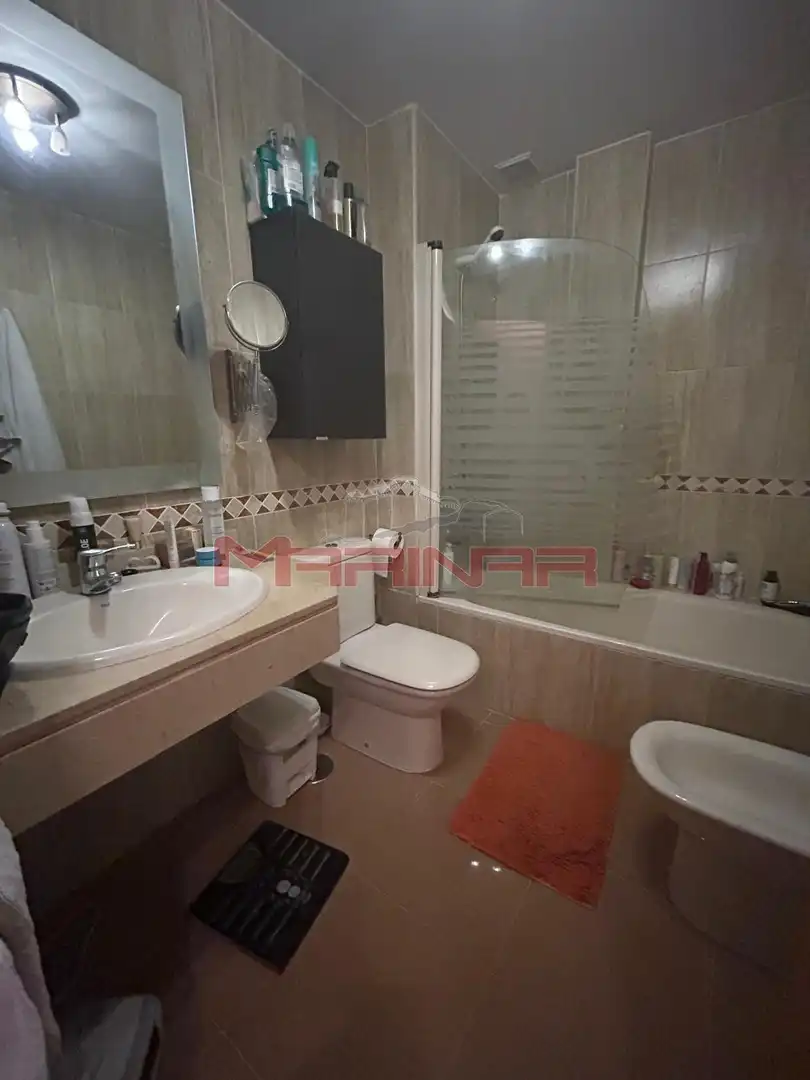 Baño de Casa adosada en venta en Seseña con Aire acondicionado, Calefacción y Jardín privado