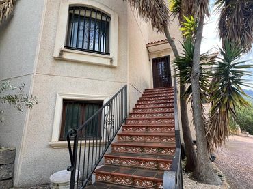 Villa con piscina in vendita a La Nucia Pueblo