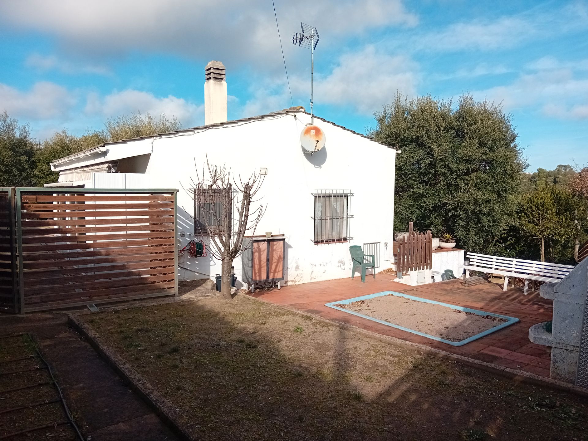 House or chalet for sale in Quart