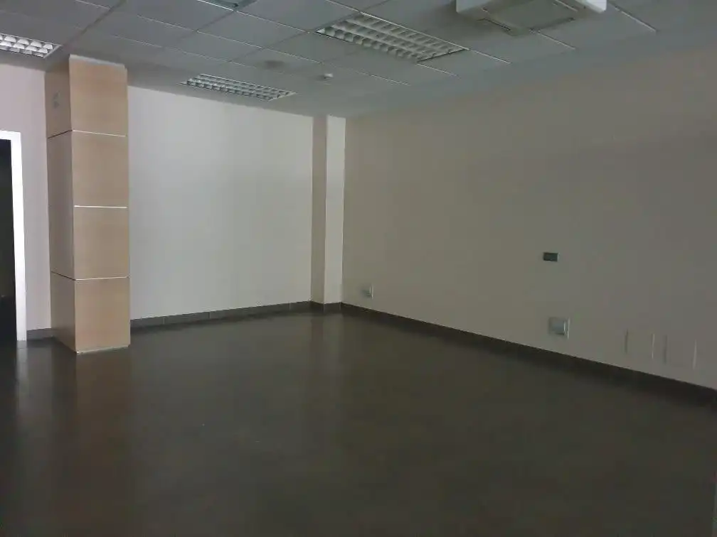 Local comercial en venta en Avenida de la Coruña 401, imagen 5