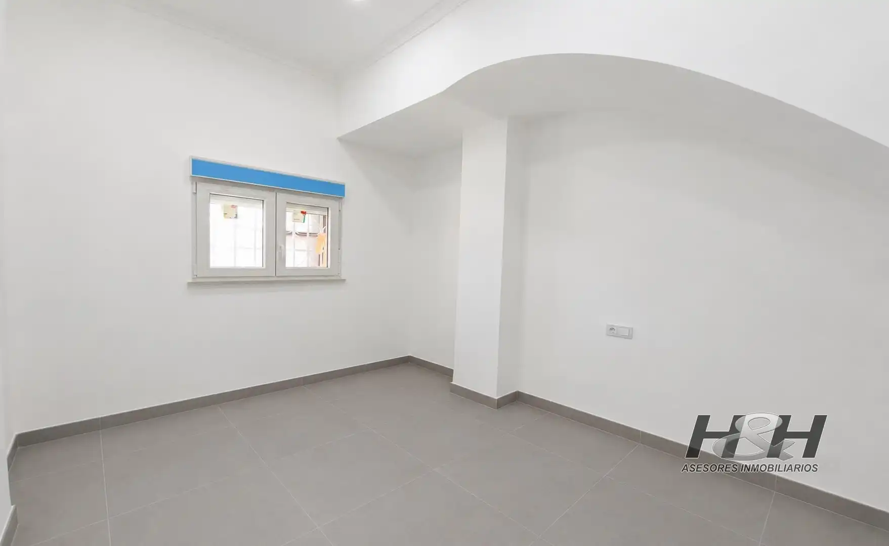 Ático de alquiler en Burjassot con Terraza, Trastero y Balcón