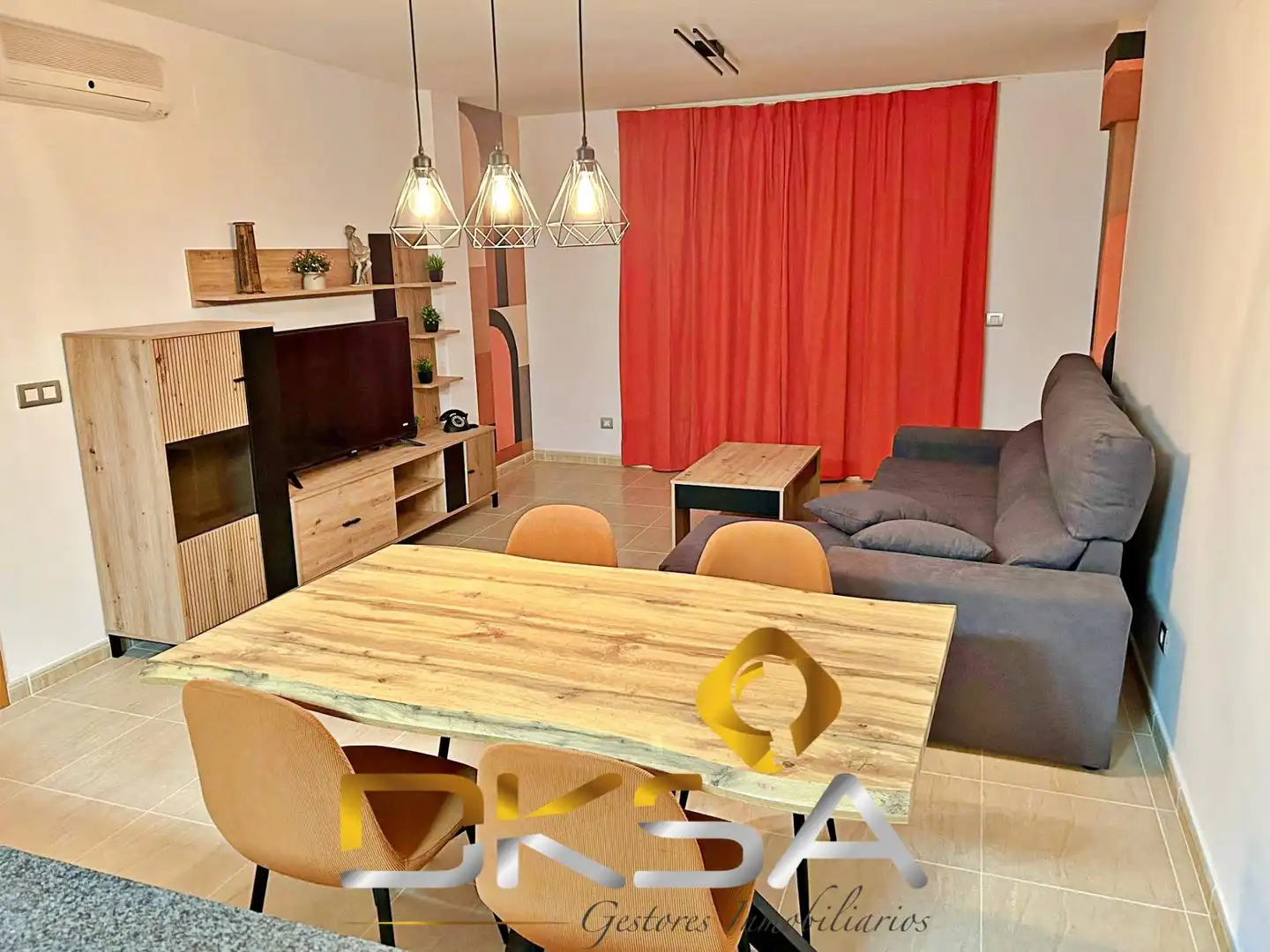 Wohnzimmer von Dachboden zum Verkauf in Torreblanca mit Klimaanlage, Terrasse und Möbliert