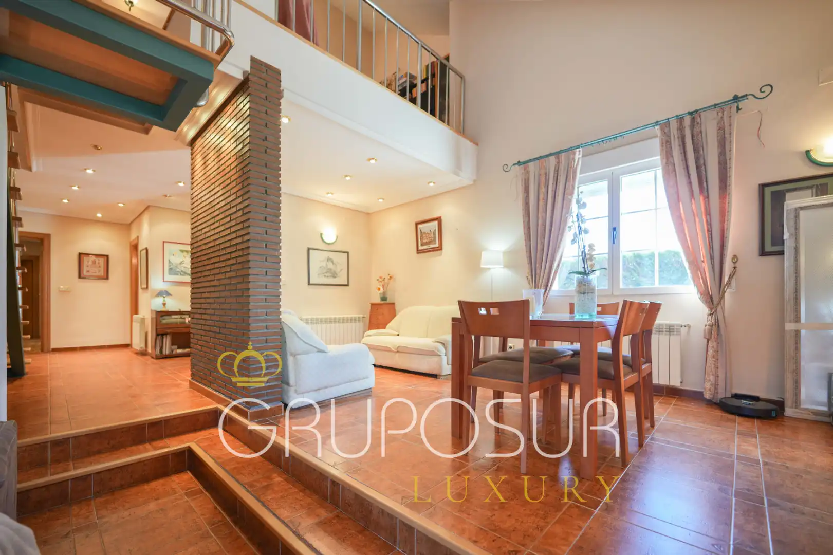Sala de estar de Casa o chalet en venta en Boecillo con Calefacción, Jardín privado y Parquet
