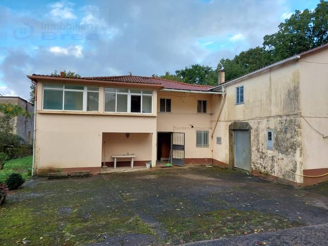 Casa-chalet en Venta en Forcarei