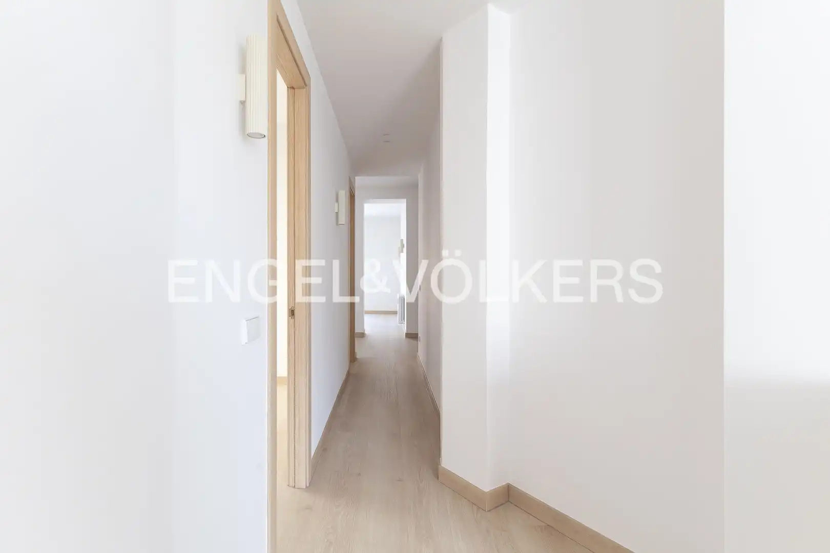 Flat for sale in Madrid  with Air Conditioner, Heating and Terrace