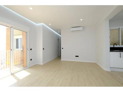 Flat for sale in  Barcelona Capital  with Air Conditioner, Parquet flooring and Balcony