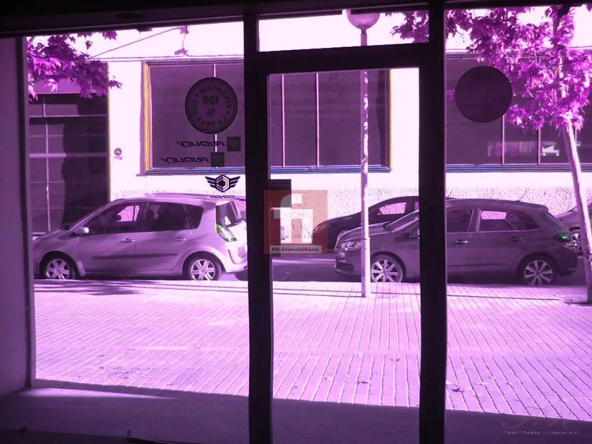 Local comercial en venda a Centre - Sant Oleguer, imagen 4