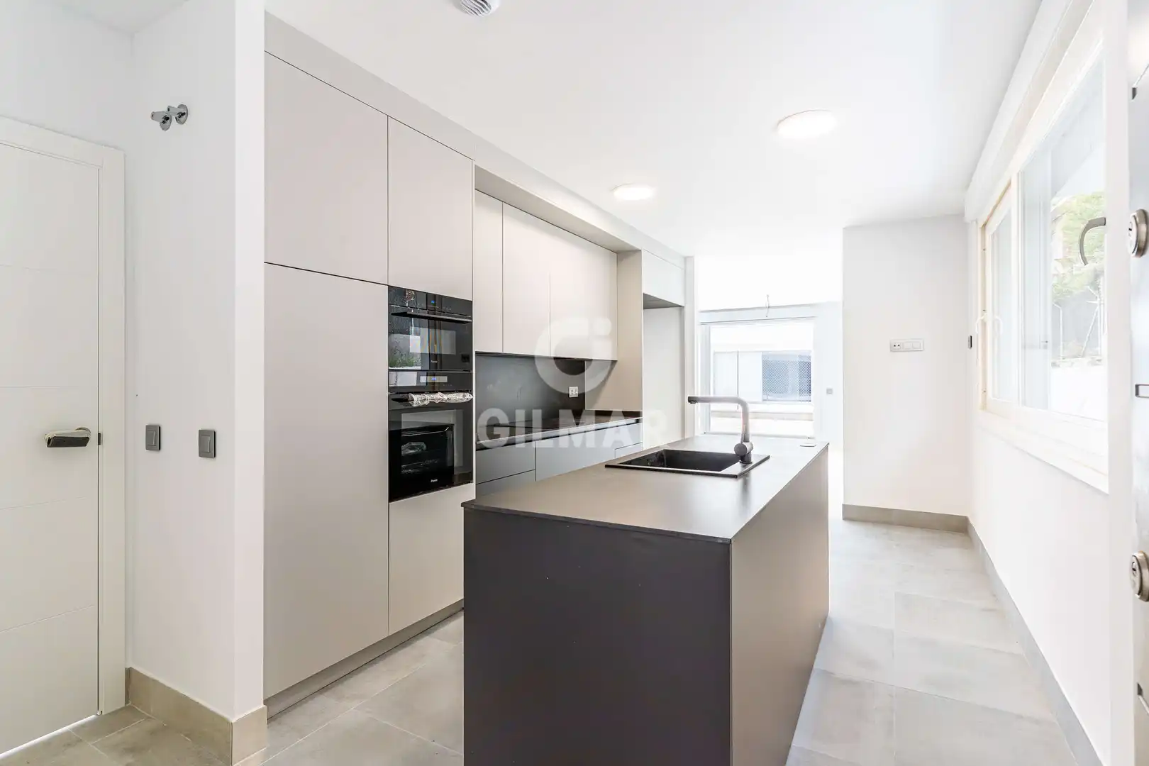 Cocina de Casa adosada en venta en Torrelodones con Calefacción, Jardín privado y Piscina
