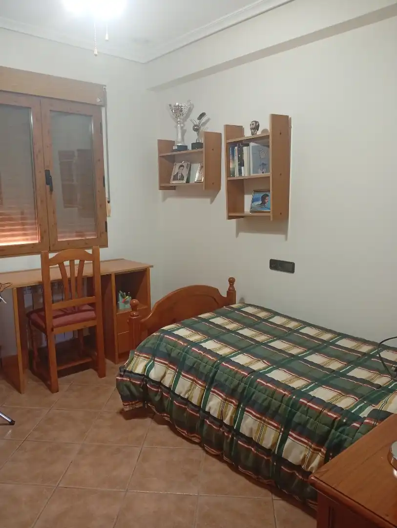 Habitación de Casa o chalet en venta en Jaén con Aire acondicionado, Calefacción y Jardín privado