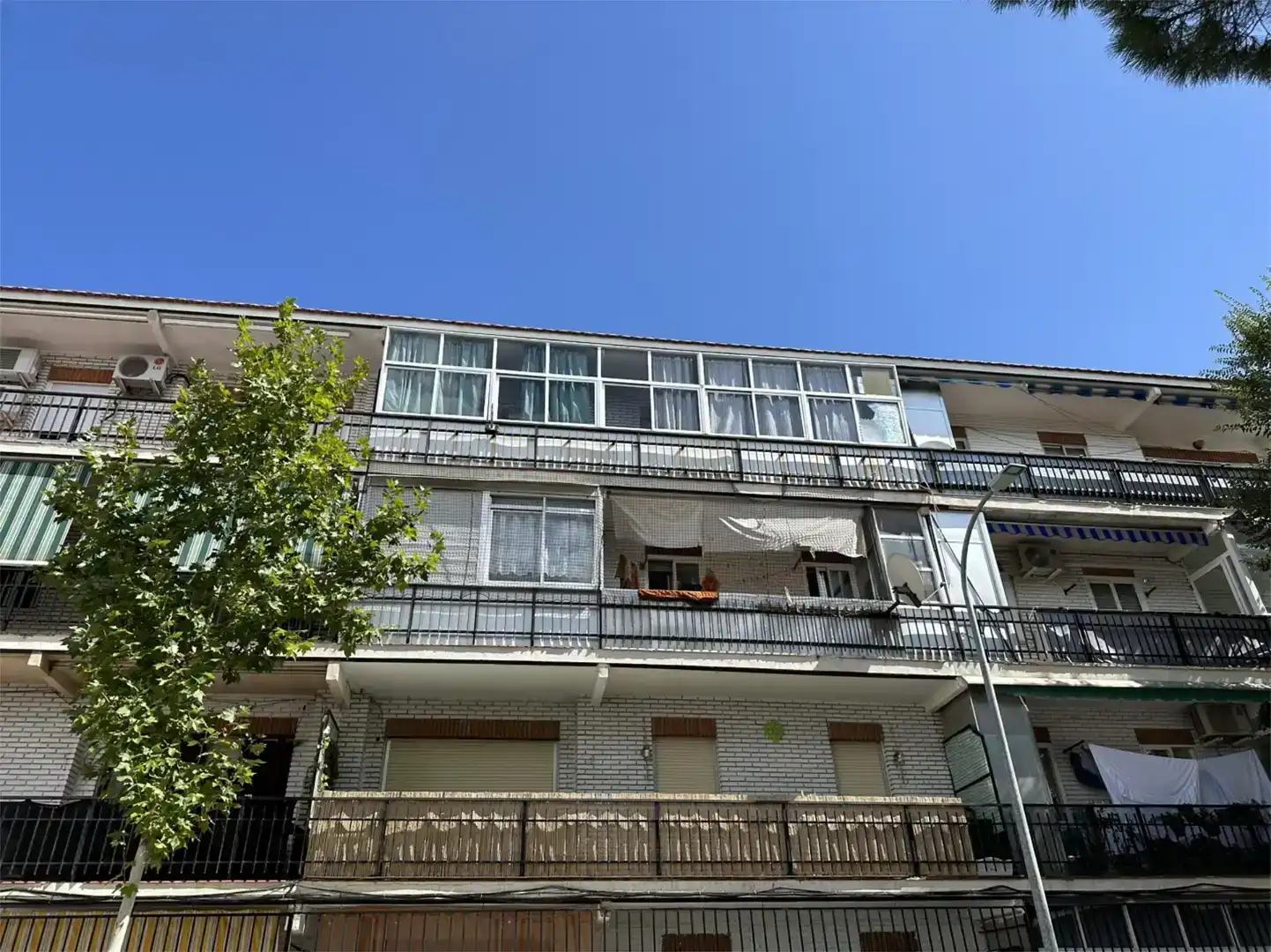 Vista exterior de Piso en venta en Fuensalida con Balcón