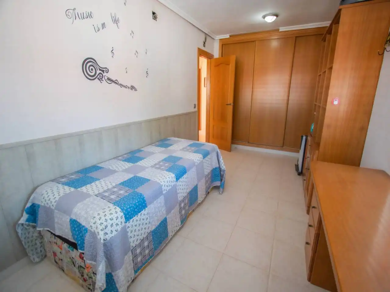Dormitori de Casa o xalet en venda en Oropesa del Mar / Orpesa amb Jardí privat, Terrassa i Piscina