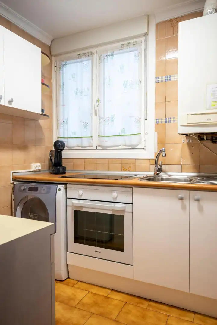 Küche von Wohnung zur Miete in Santander mit Heizung, Parkett und Möbliert