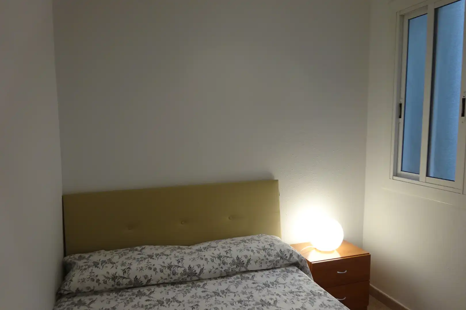 Habitación de Piso de alquiler en Barcelona con Aire acondicionado, Calefacción y Amueblado