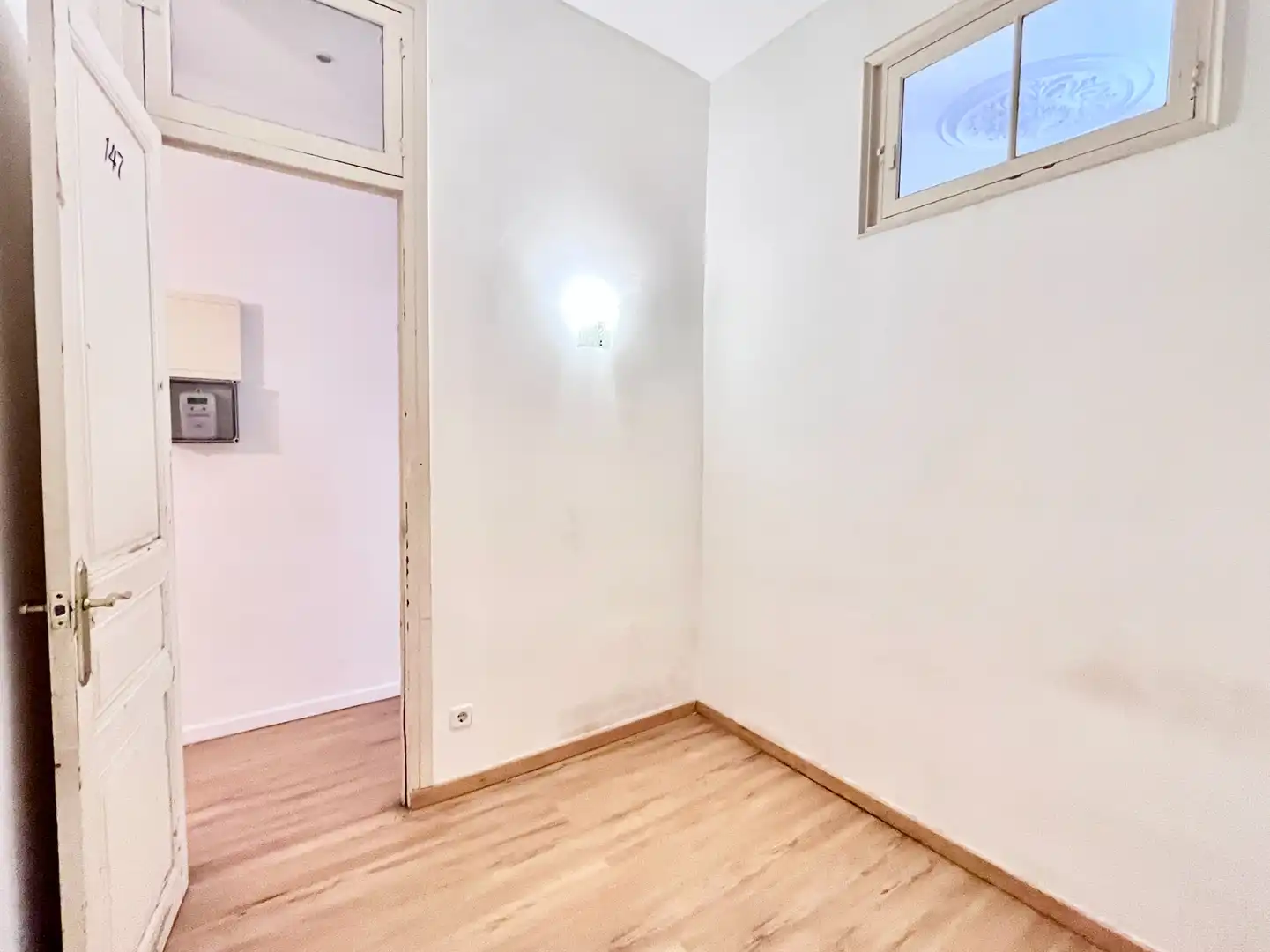 Bedroom of Flat for sale in Barcelona  with Parquet flooring, Oven and Balcony