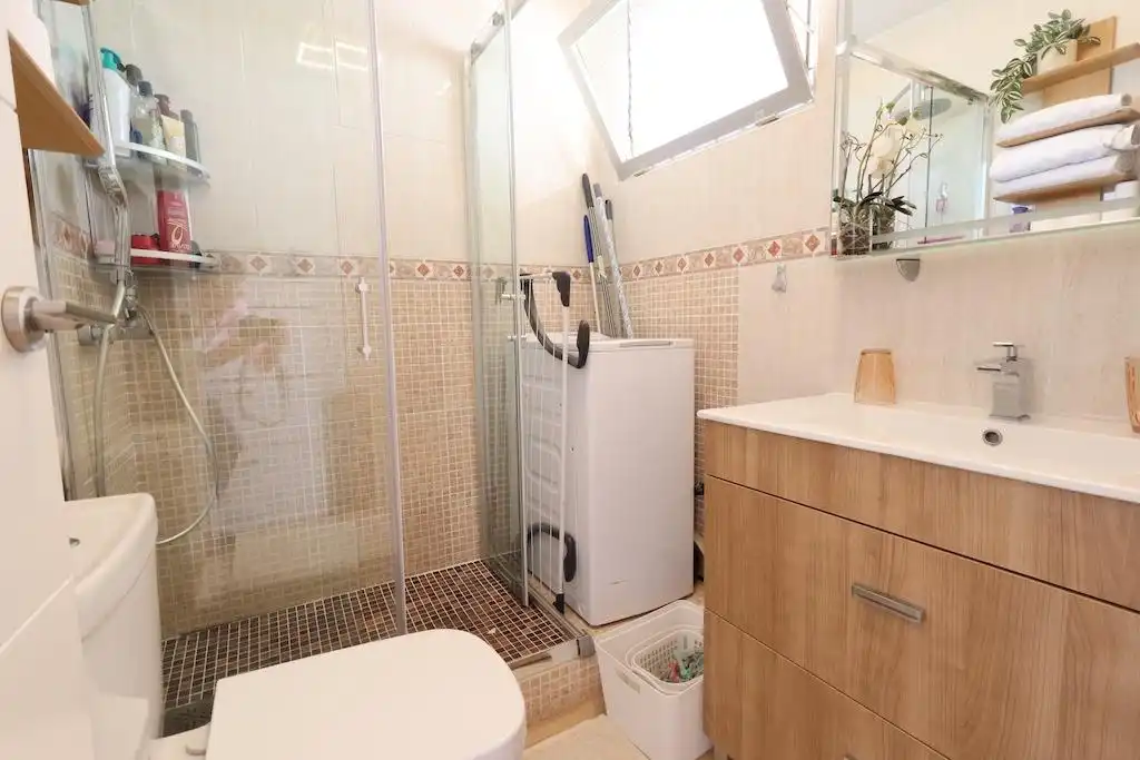Apartament amb ascensor en venda a Avenida Don juan de Austria, imagen 19