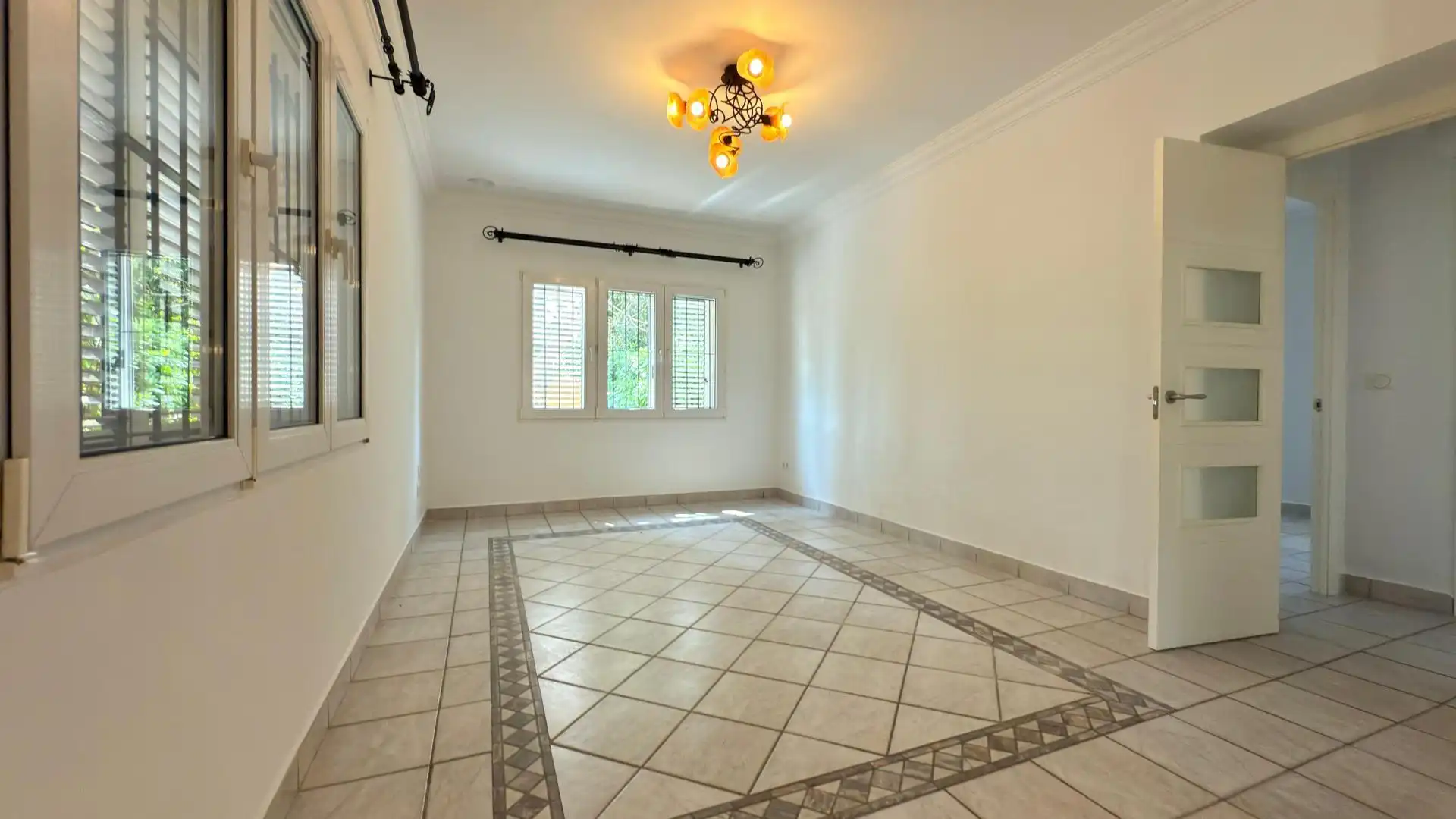 Casa o xalet en venda en Alicante / Alacant amb Aire condicionat, Calefacció i Jardí privat