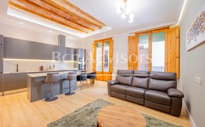 Living room of Flat for sale in  Barcelona Capital  with Air Conditioner, Heating and Terrace