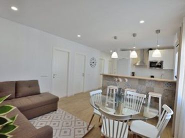 Appartement à louer à Avenida Ricardo Navarrete 8