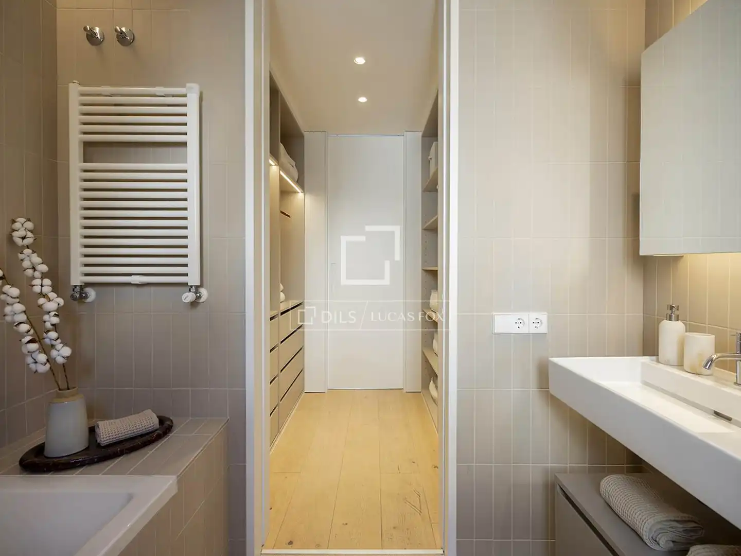 Baño de Ático en venta en Barcelona con Aire acondicionado, Calefacción y Parquet