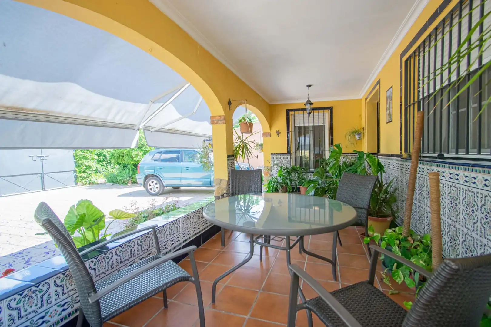 Terrace of Houses for sale in Mairena del Aljarafe  with Air Conditioner, Heating and Private garden
