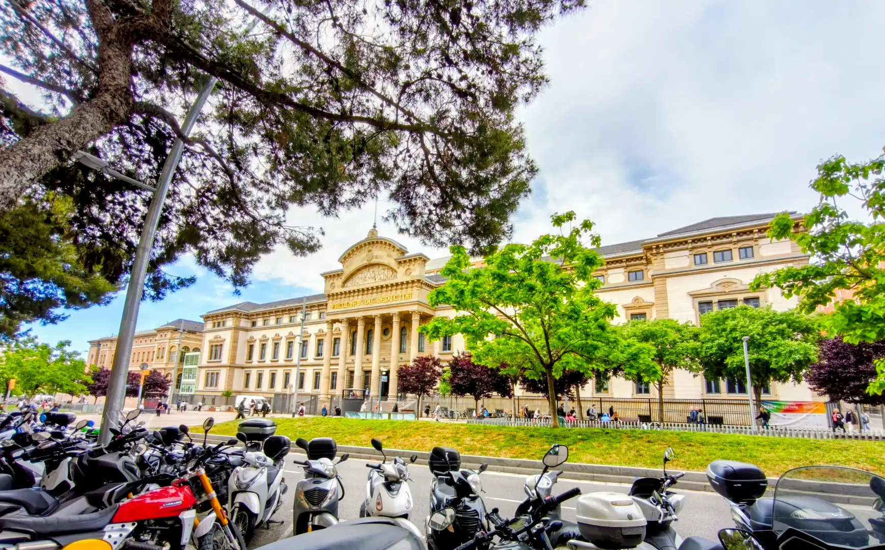 Vista exterior de Pis de lloguer en Barcelona amb Aire condicionat, Forn i Microones