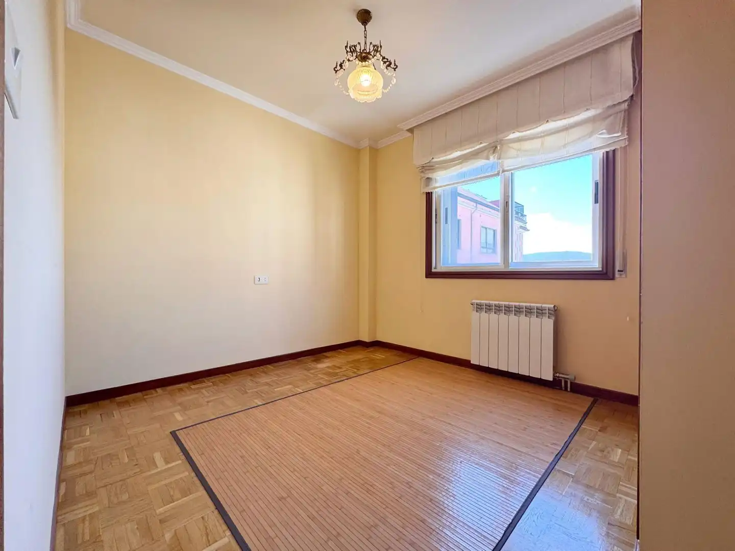 Bedroom of Flat for sale in Pontevedra Capital   with Heating